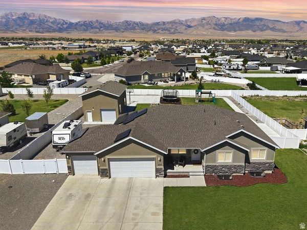 664 S SADDLE RD, Grantsville, UT 84029