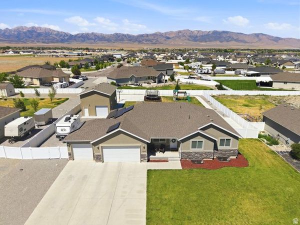 664 S SADDLE RD, Grantsville, UT 84029