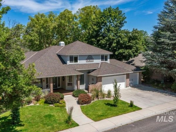 5176 N Blackbird Way, Garden City, ID 83714