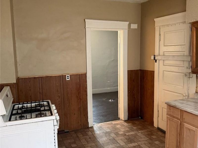 13709 Earlwood Road, Cleveland, OH 44110 Photo 10