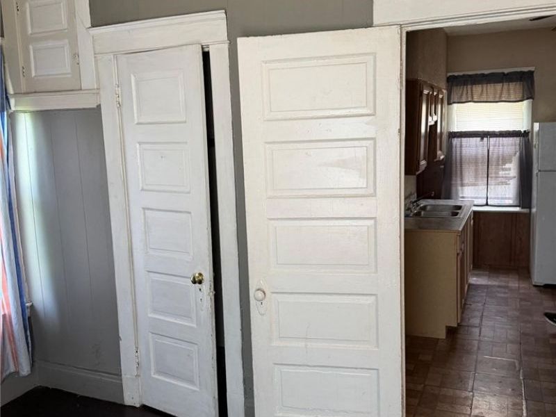 13709 Earlwood Road, Cleveland, OH 44110 Photo 13