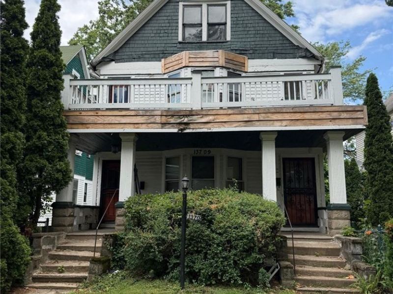 13709 Earlwood Road, Cleveland, OH 44110 Photo 2