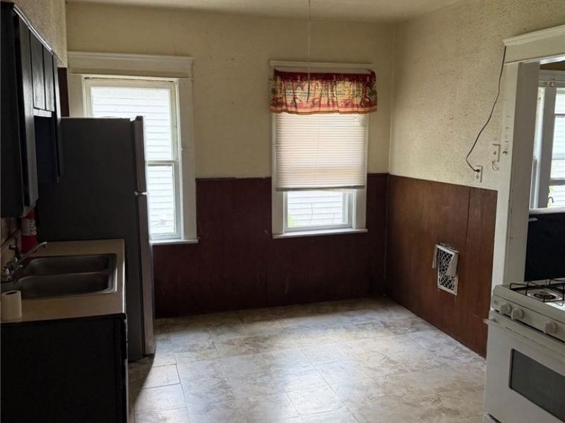 13709 Earlwood Road, Cleveland, OH 44110 Photo 32