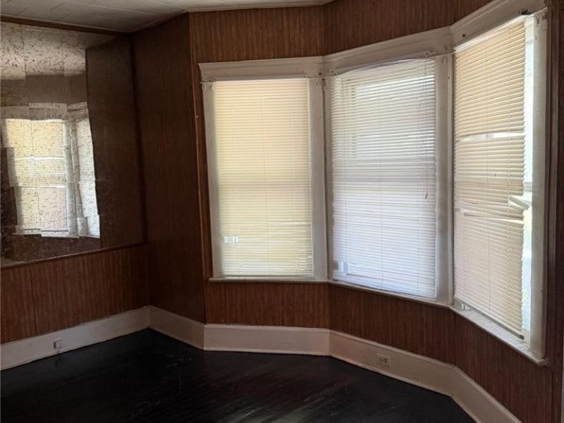 13709 Earlwood Road, Cleveland, OH 44110 Photo 5