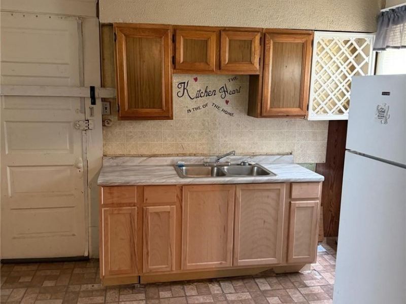 13709 Earlwood Road, Cleveland, OH 44110 Photo 9