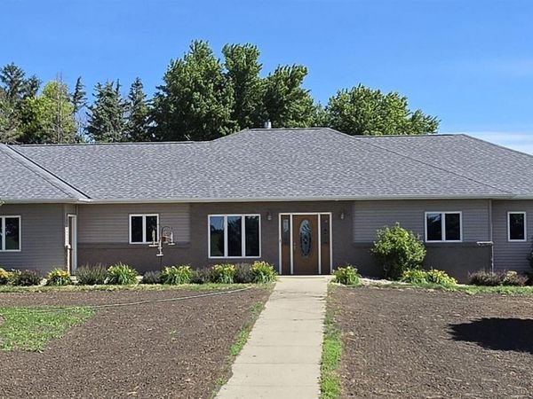 6173 310th St, Sanborn, IA 51248