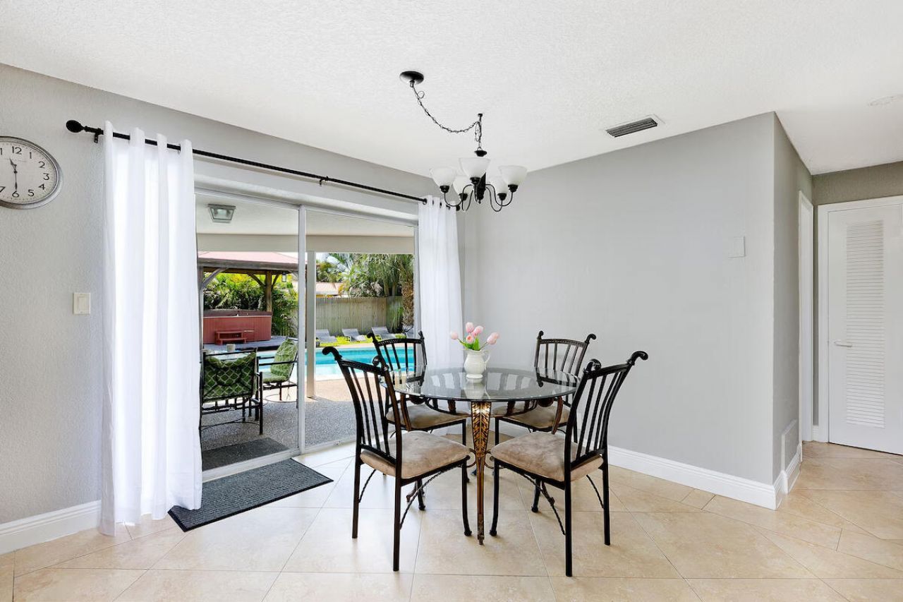 4348 NW 2nd Terrace, Boca Raton, FL 33431 Photo