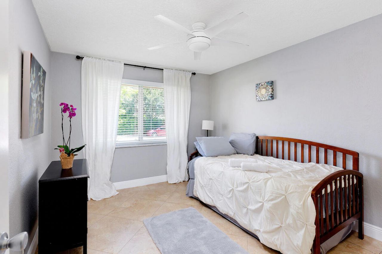 4348 NW 2nd Terrace, Boca Raton, FL 33431 Photo