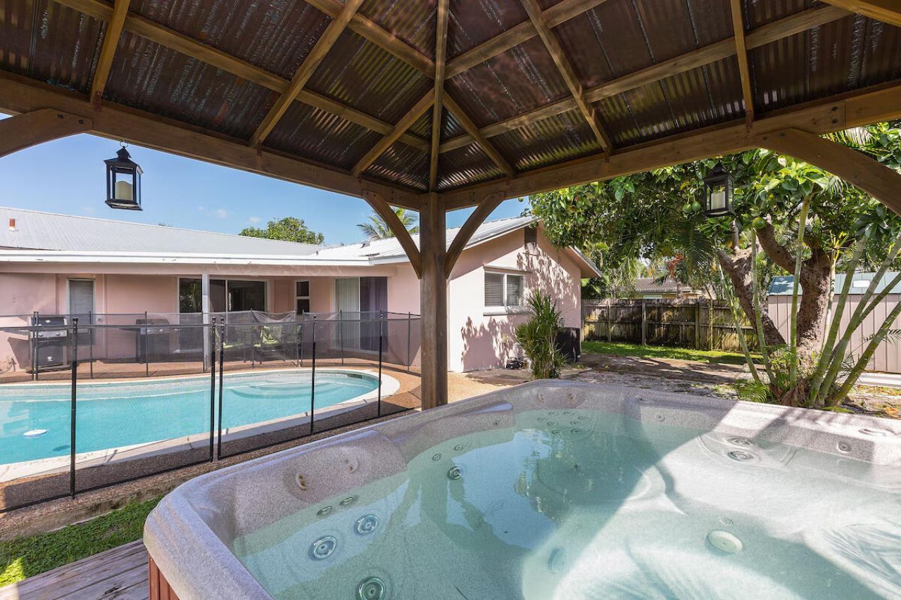 4348 NW 2nd Terrace, Boca Raton, FL 33431 Photo