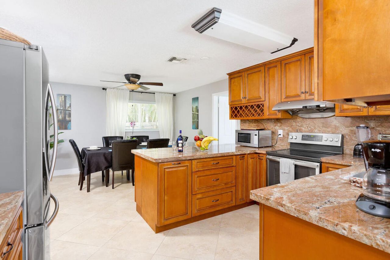 4348 NW 2nd Terrace, Boca Raton, FL 33431 Photo
