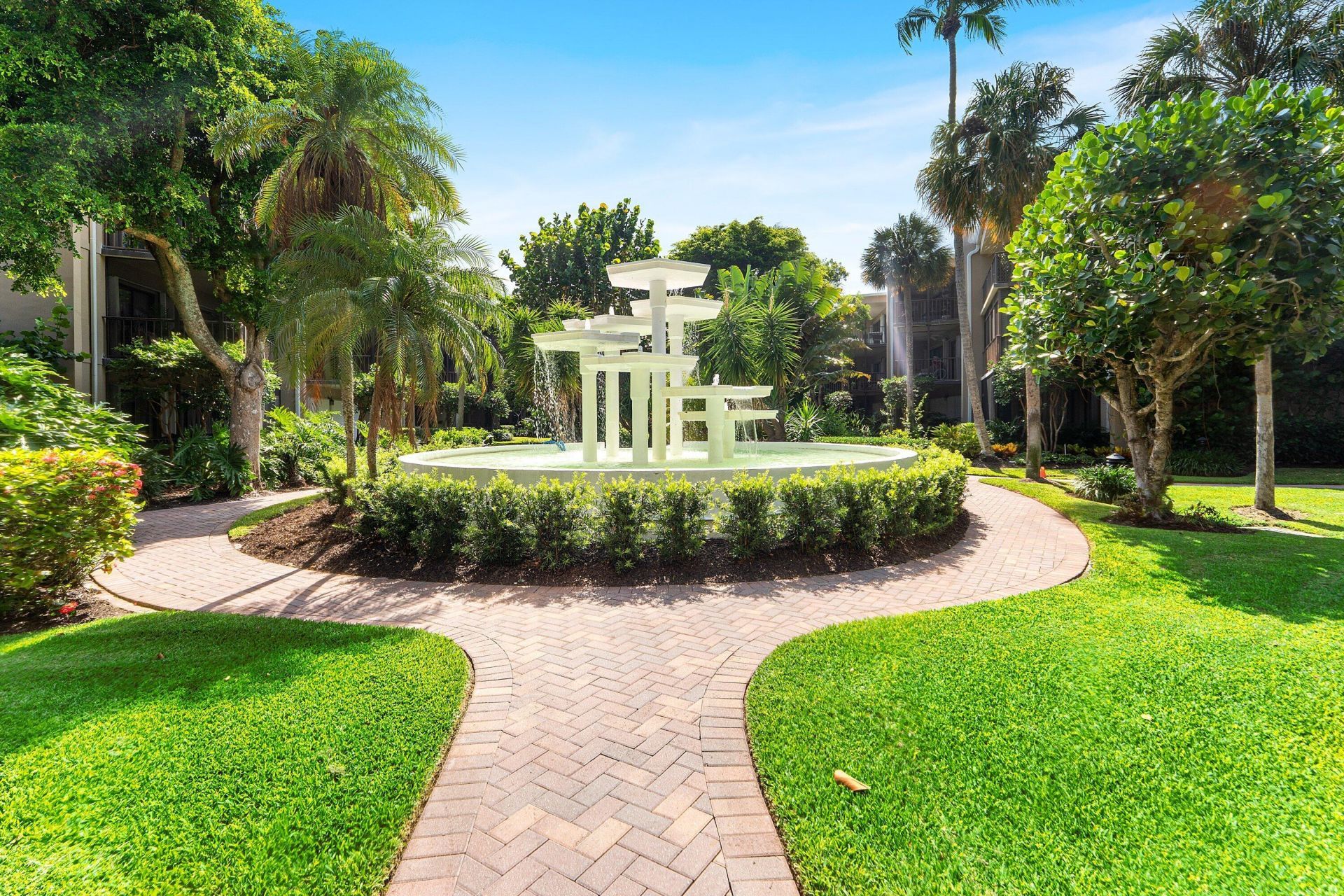 3605 S Ocean Boulevard, South Palm Beach, FL 33480 Photo