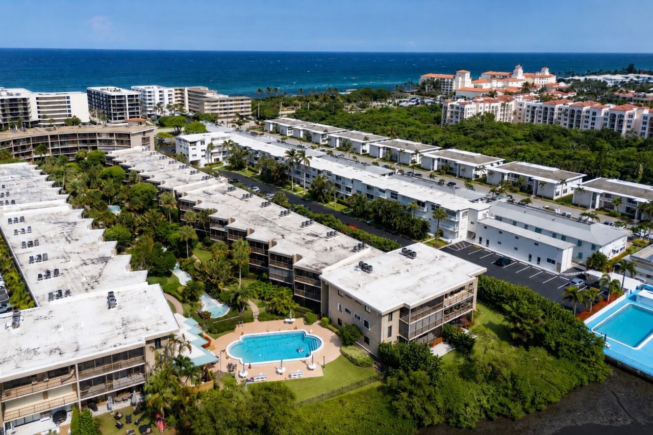 3605 S Ocean Boulevard, South Palm Beach, FL 33480 Photo