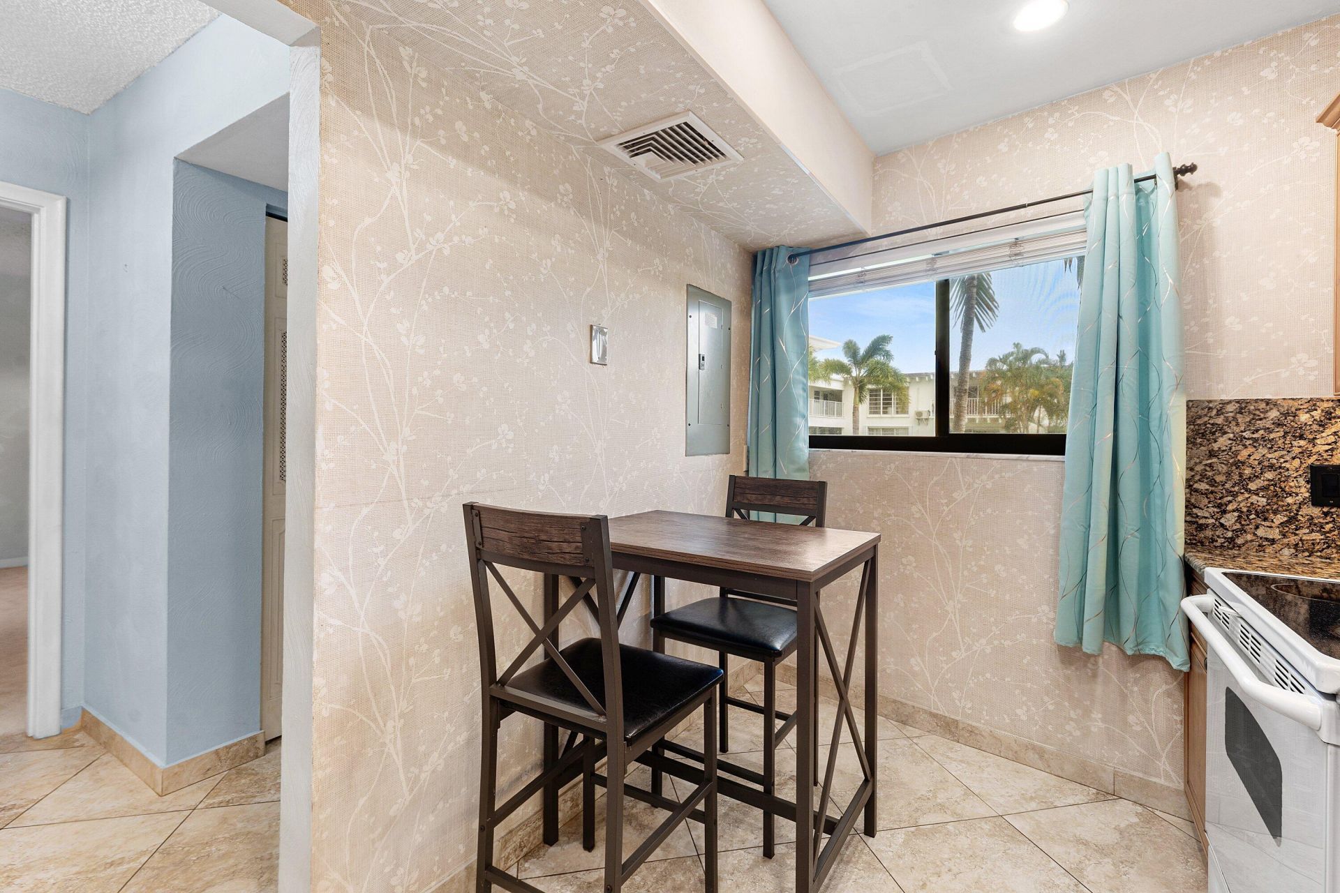 3605 S Ocean Boulevard, South Palm Beach, FL 33480 Photo