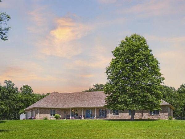 3850 S 155th Road, Bolivar, MO 65613