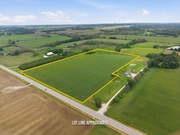 LT2 310 Hwy, Manitowoc Rapids, WI 54220