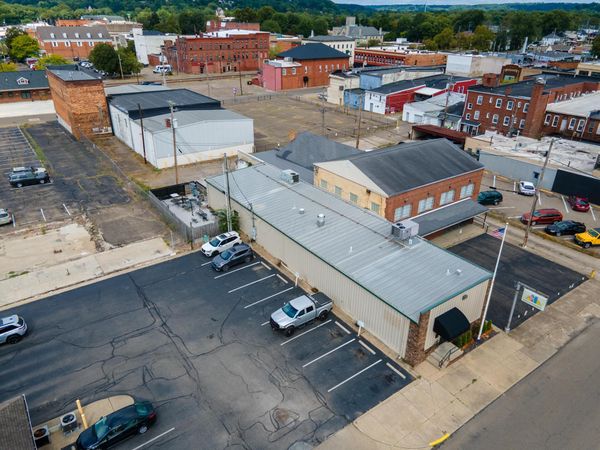 133 S 6th Street , Coshocton, OH 43812