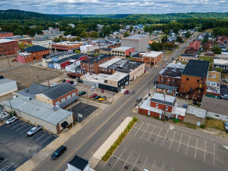 133 S 6th Street , Coshocton, OH 43812 Photo 2