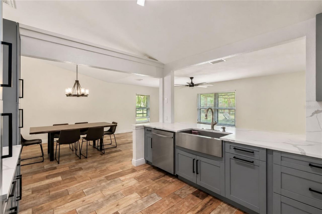 2735 NE 127th Place , Anthony, FL 32617 Photo