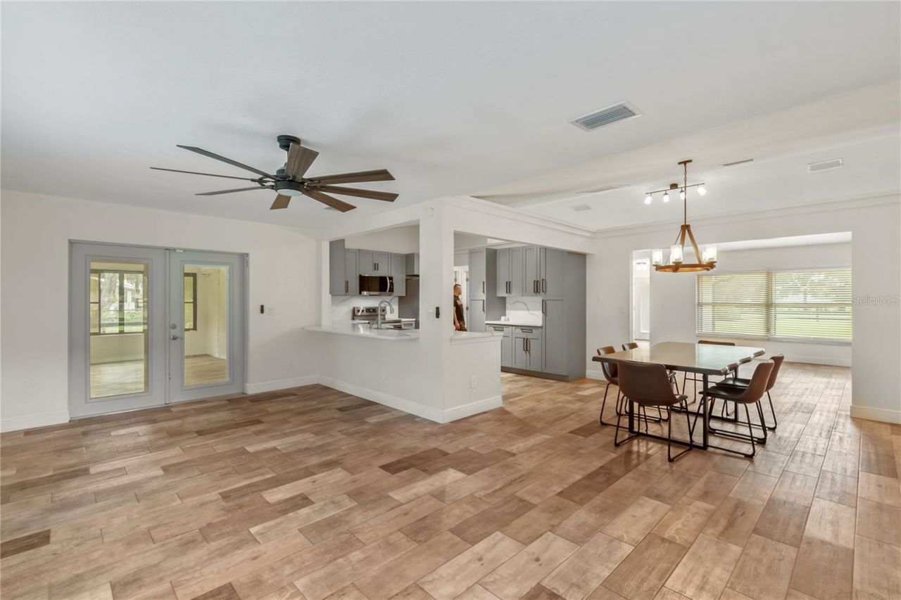 2735 NE 127th Place , Anthony, FL 32617 Photo