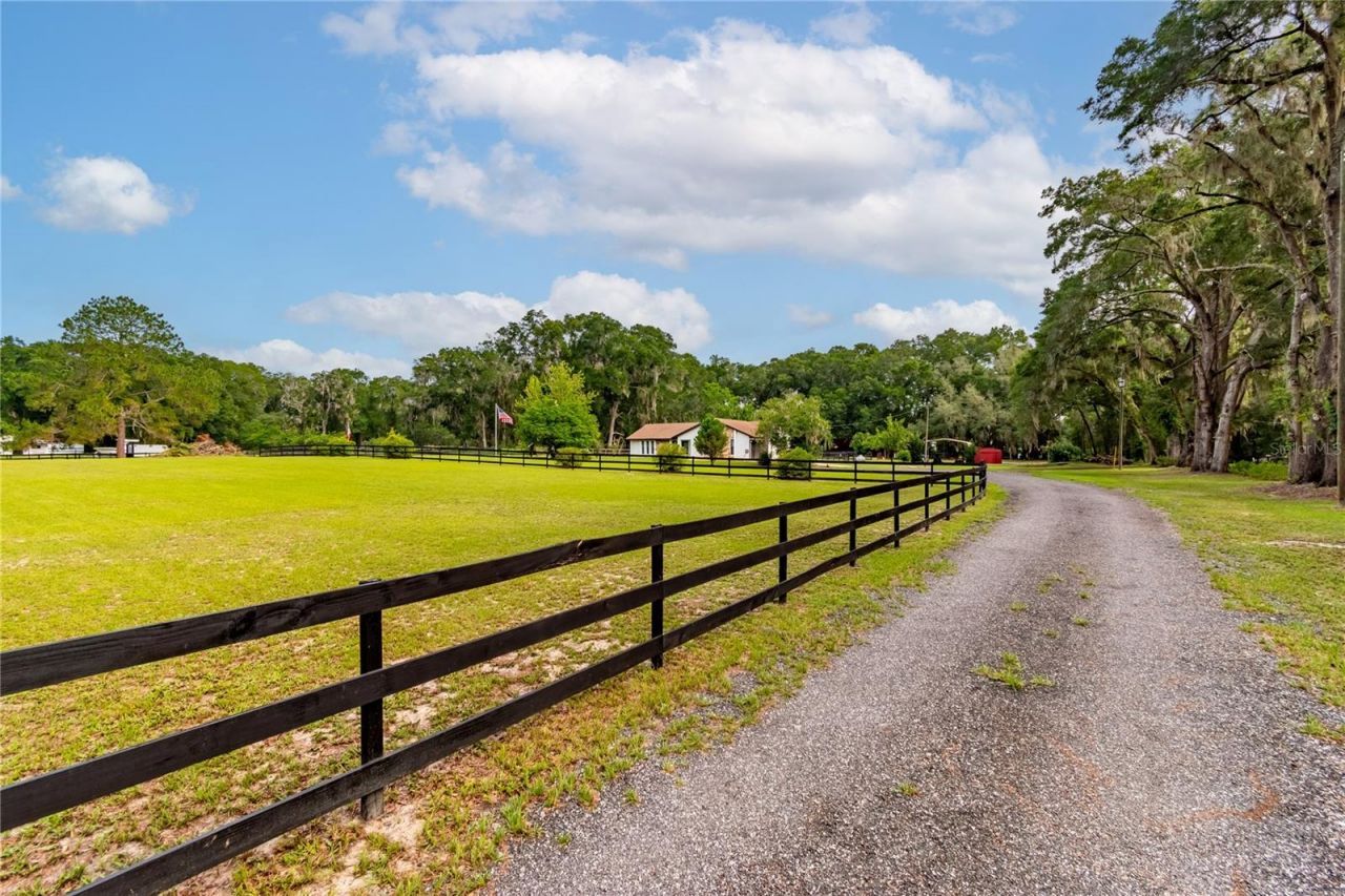 2735 NE 127th Place, Anthony, FL 32617 Photo