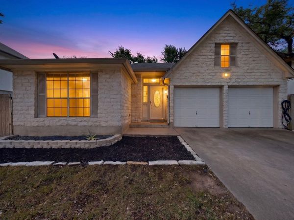 7441 Dallas DR, Austin, TX 78729