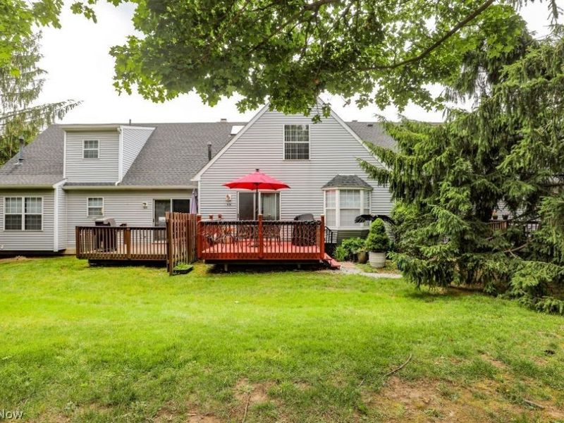 908 Bristol Lane, Streetsboro, OH 44241 Photo 6