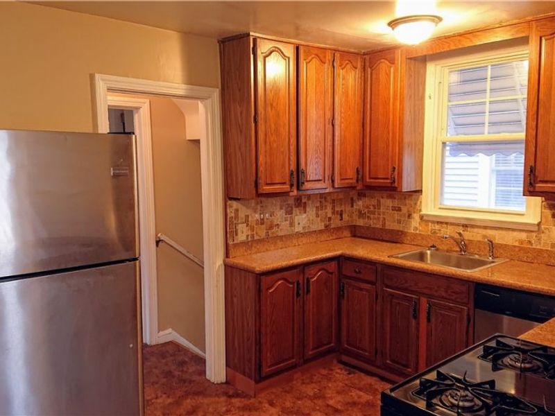 1158 Castleton Road, Cleveland Heights, OH 44121 Photo 8