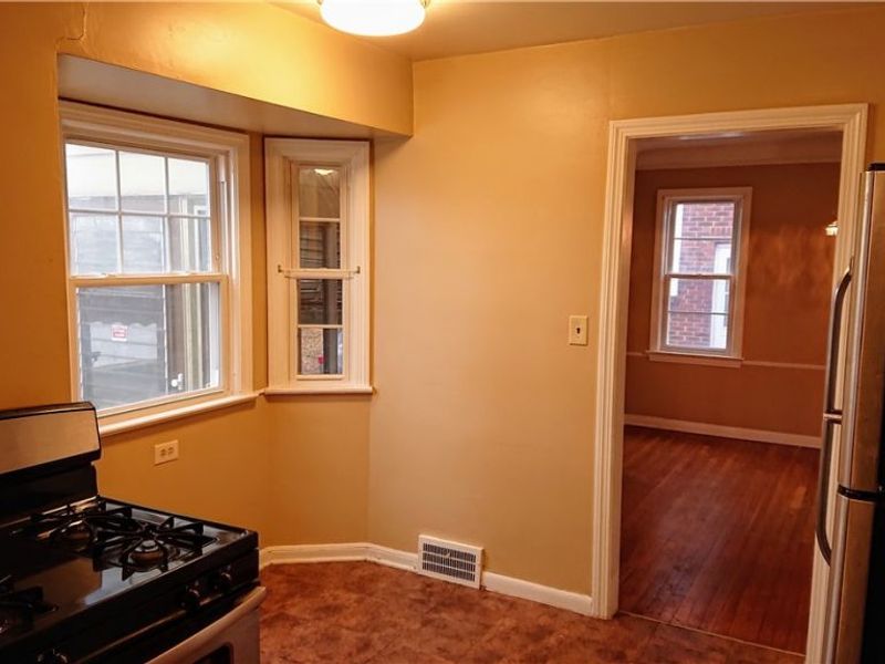 1158 Castleton Road, Cleveland Heights, OH 44121 Photo 9