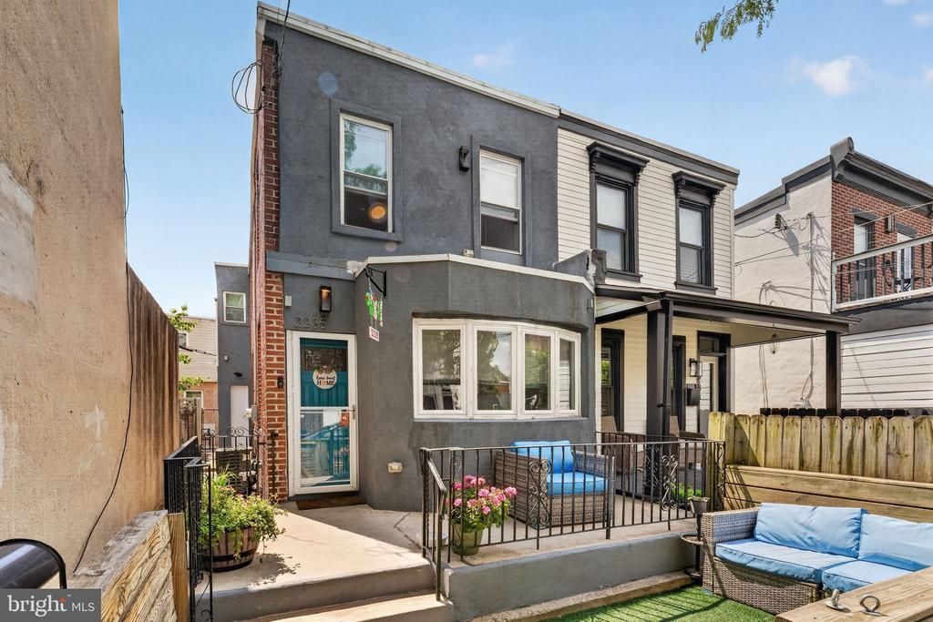 2235 Cedar Street, Philadelphia, PA 19125 Main Photo
