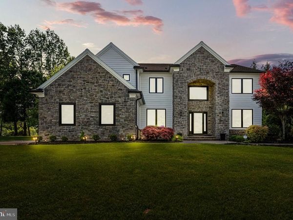 3219 SARUM FARM LANE, GARNET VALLEY, PA 19060