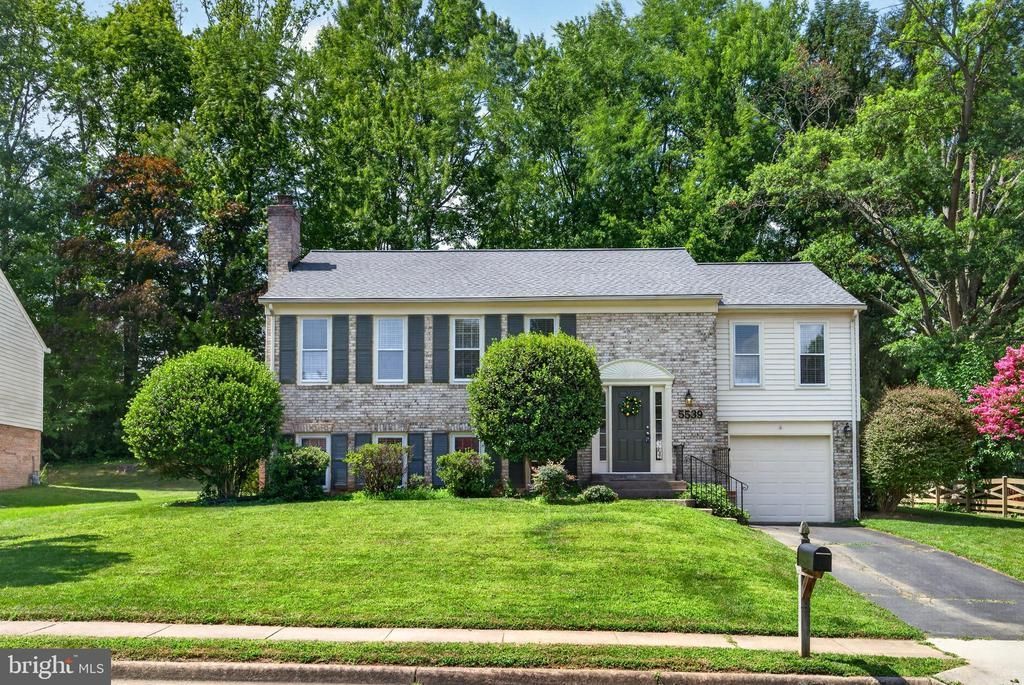 5539 Shooters Hill Lane, Fairfax, VA 22032 Main Photo