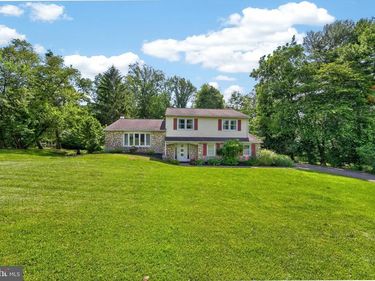 4 FAR VIEW ROAD, CHALFONT, PA 18914