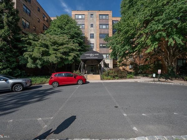 40 OLD LANCASTER ROAD , Unit 103, MERION STATION, PA 19066
