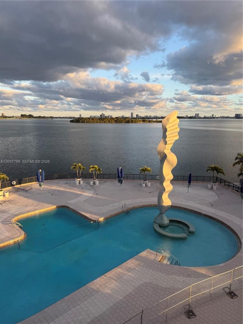 1800 NE 114th Street, Unit 604, North Miami, FL 33181 Photo