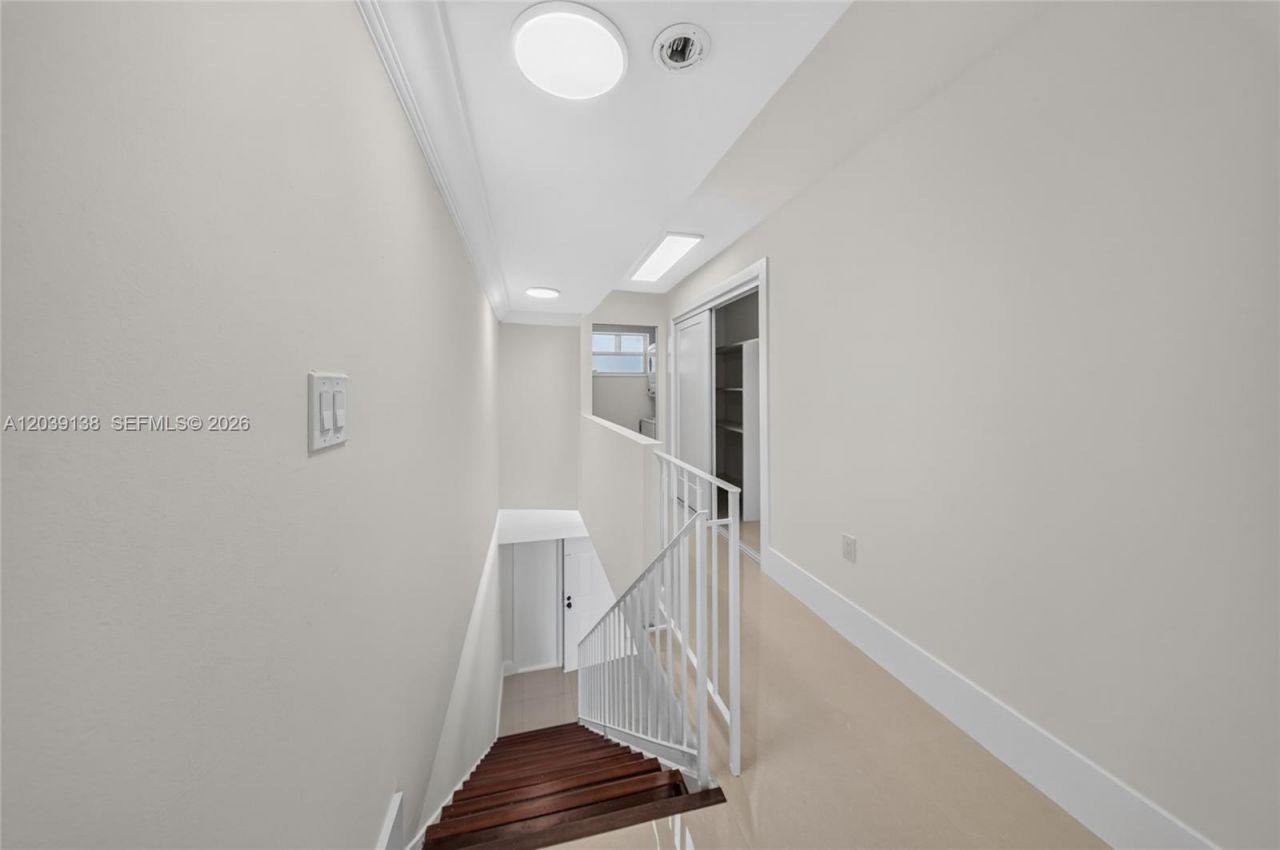 9351 Fontainebleau Blvd, Unit B415, Miami, FL 33172 Photo
