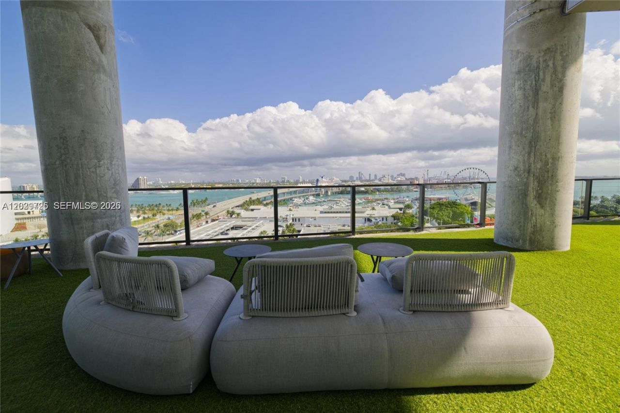 398 NE 5th St , Unit 2112, Miami, FL 33132 Photo