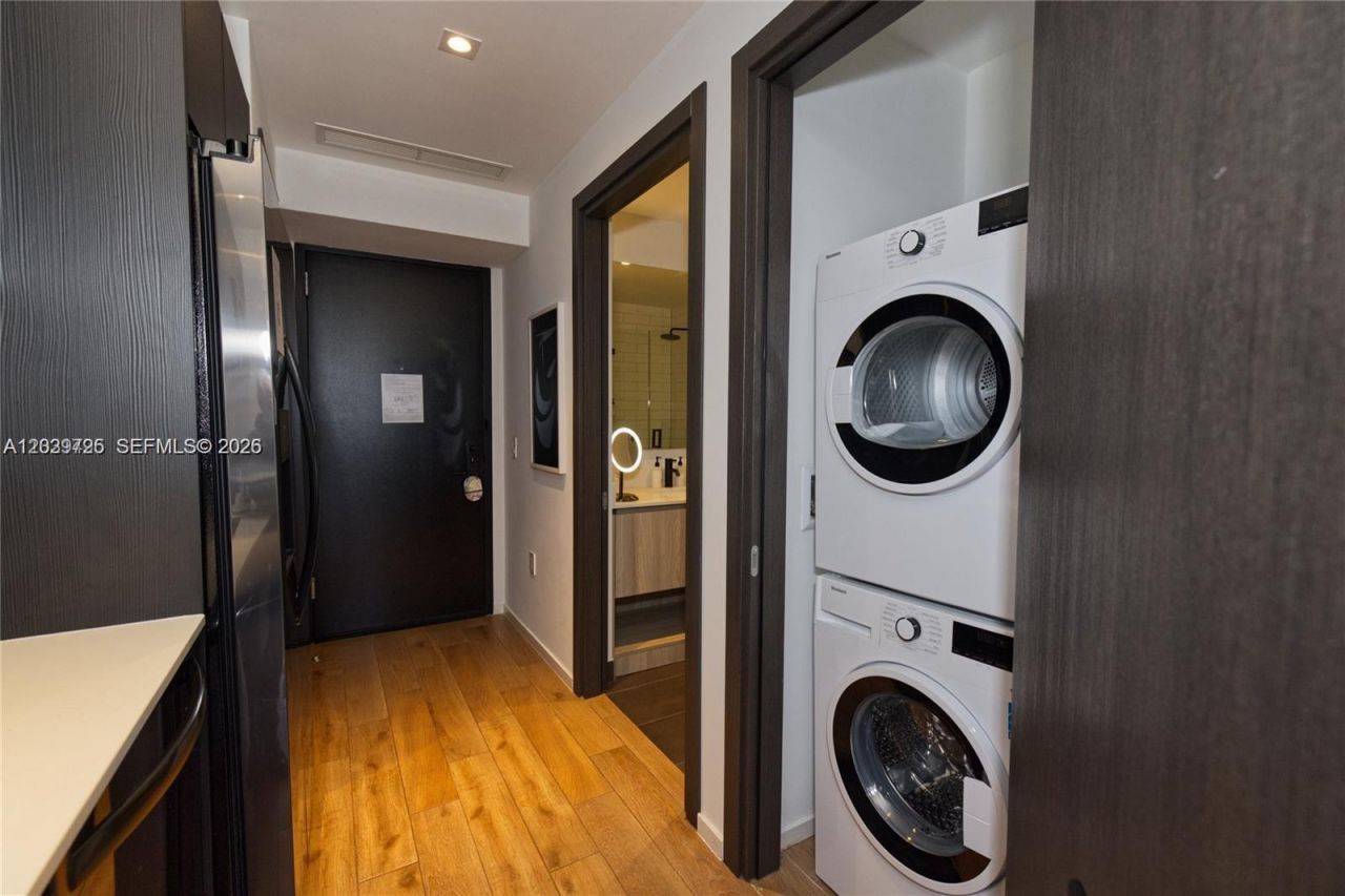 398 NE 5th St , Unit 2112, Miami, FL 33132 Photo