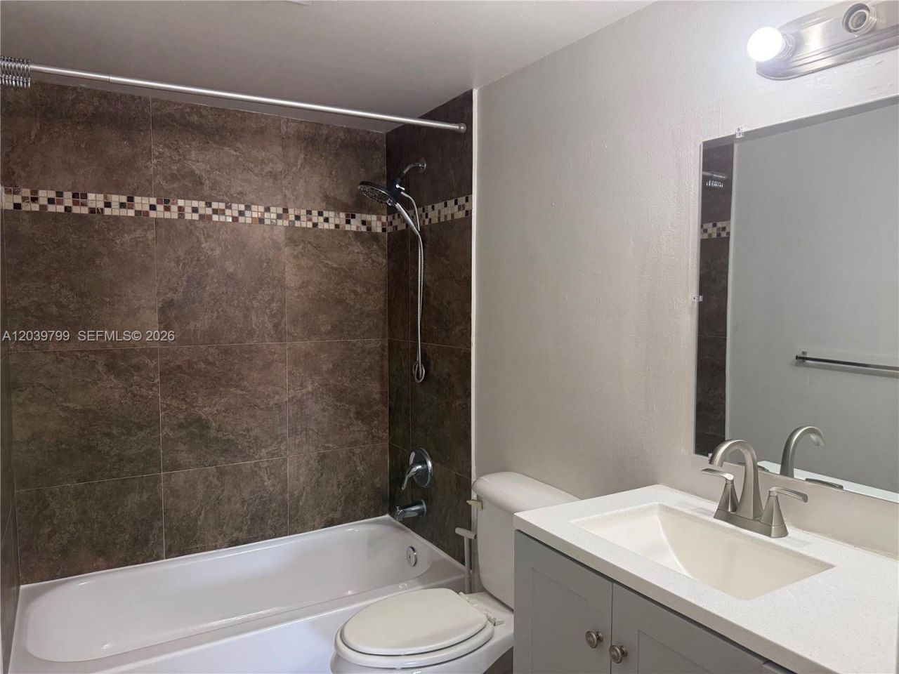 715 NE 2nd Ave , Unit 204, Fort Lauderdale, FL 33304 Photo