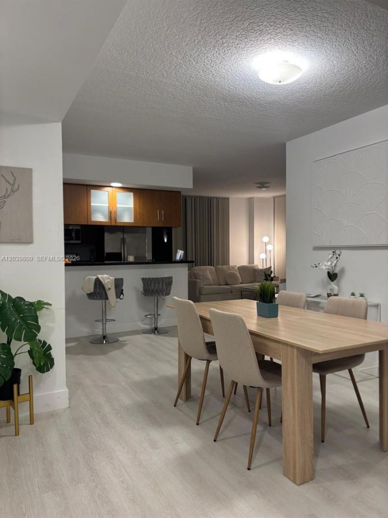 601 NE 23rd St, Unit 806, Miami, FL 33137 Photo