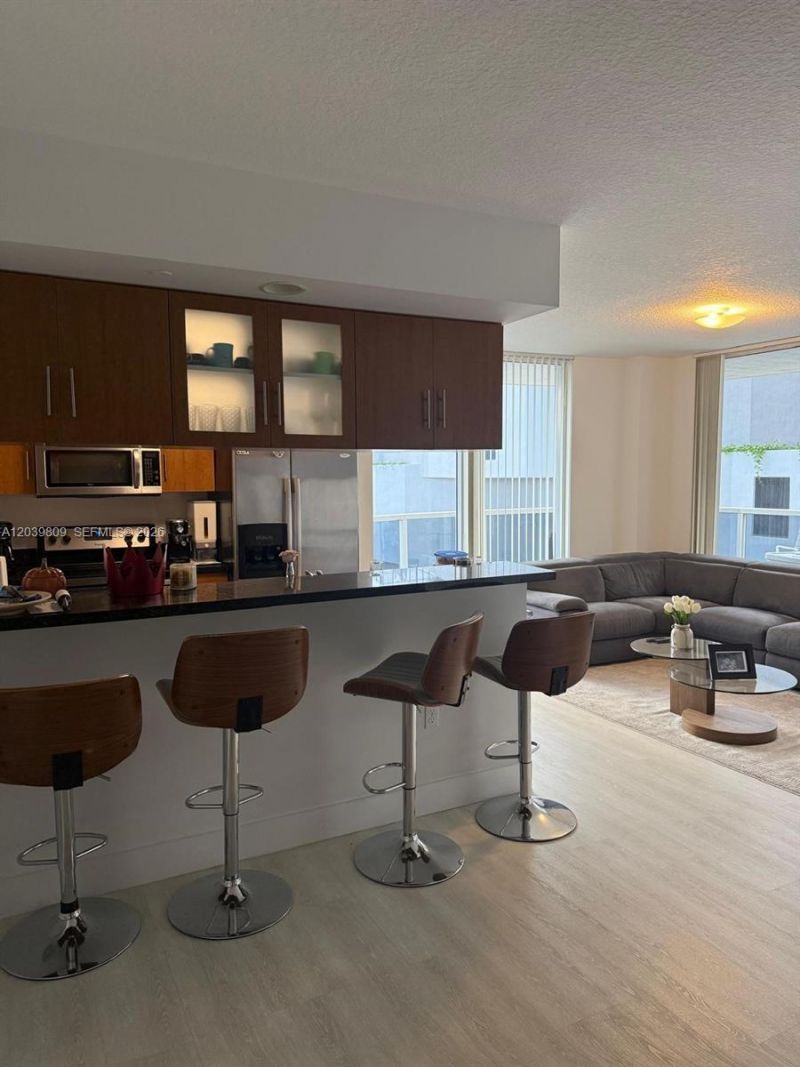 601 NE 23rd St, Unit 806, Miami, FL 33137 Photo