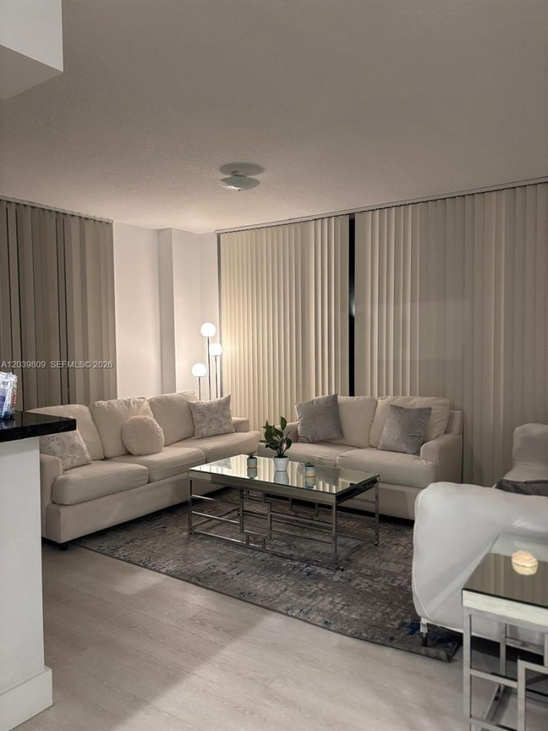 601 NE 23rd St, Unit 806, Miami, FL 33137 Photo