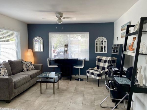 1528 NE 32nd Street, Unit 1, Oakland Park, FL 33334