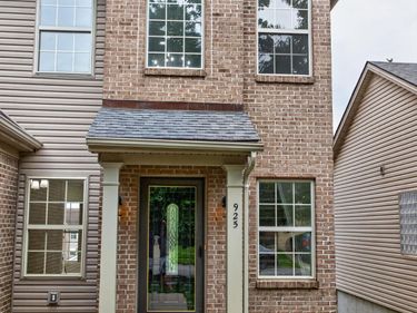 925 Winding Oak Trail, Lexington, KY 40511
