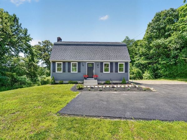 128 Providence Rd, Grafton, MA 01519