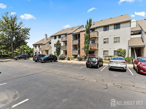 2010 Ravens Crest Drive , Plainsboro, NJ 08536