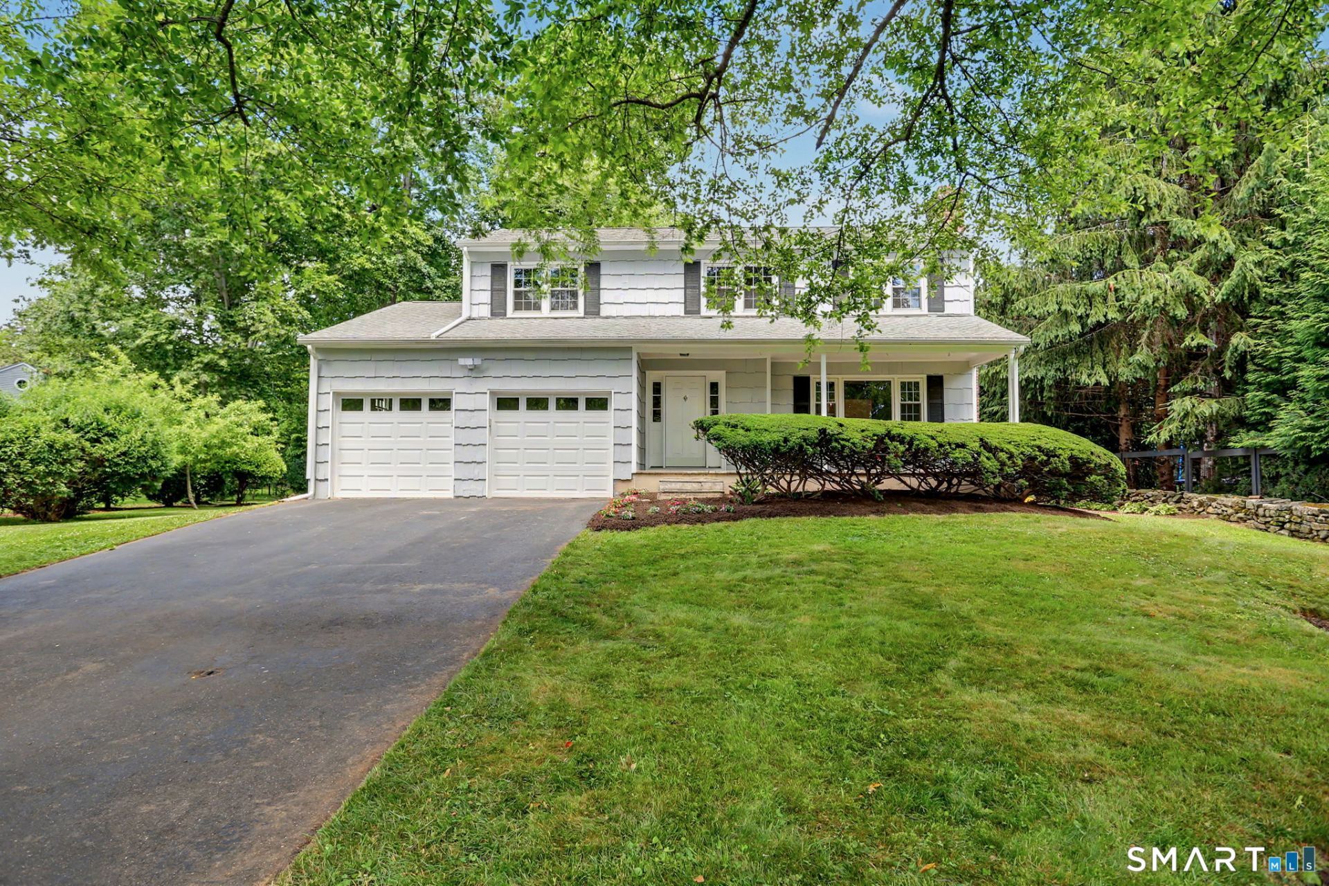 29 Coachlamp, Darien, CT 06820 Main Photo
