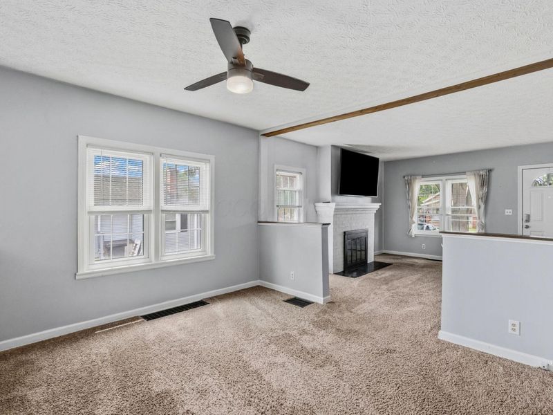 440 Long Street, Ashville, OH 43103 Photo 8