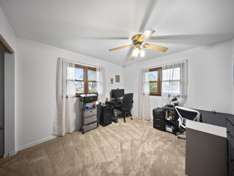 5769 Sandalwood Boulevard, Columbus, OH 43229 Photo 16