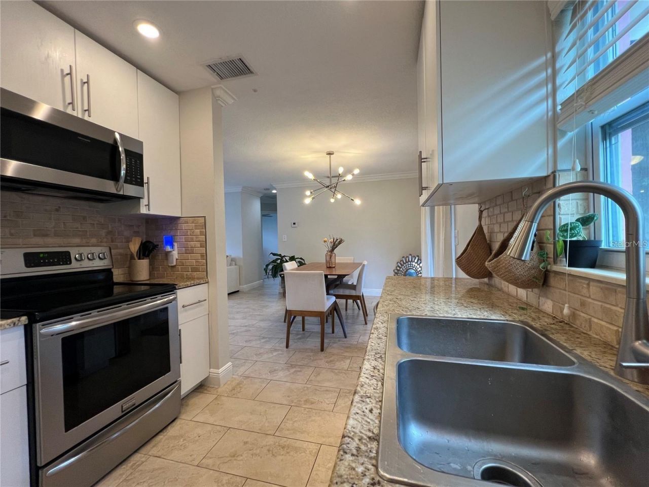 3748 Manatee Drive Se, Saint Petersburg, FL 33705 Photo