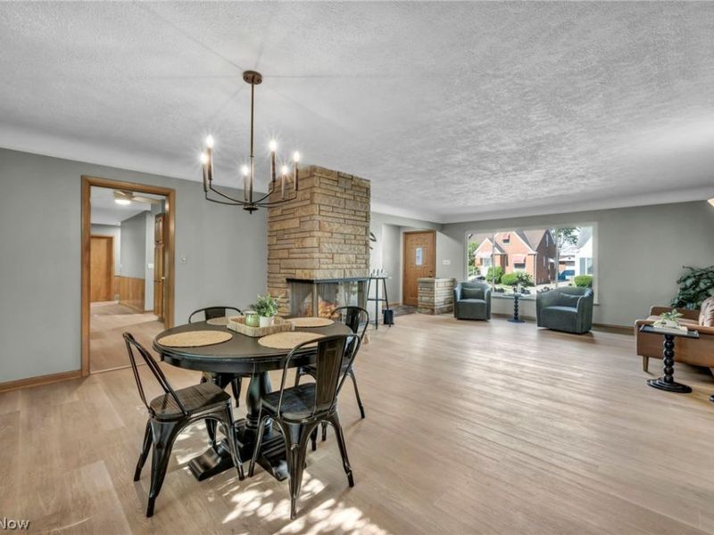 10910 Edgepark Drive, Garfield Heights, OH 44125 Photo 21